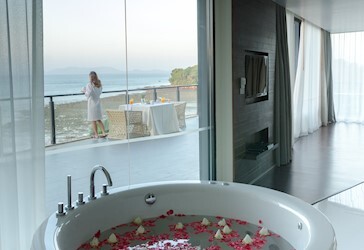 Grand Sea View Suite