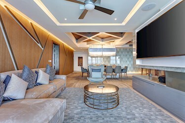 Luxury Chairman`s Four Bedroom Suite Ocean Front DC