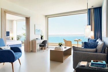 Two Bedrooms Deluxe Family Suite Sea View