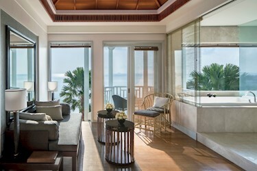 Sea View Suite