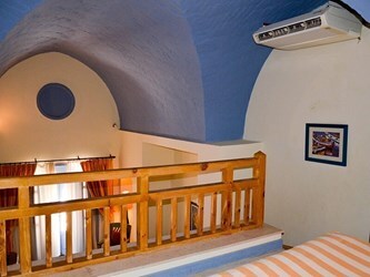 Family<span>Room