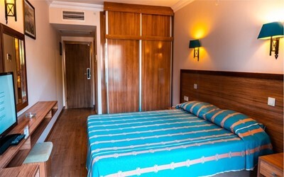 Double Room Club