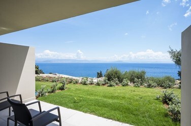 Deluxe Room Sea View Main Building or Bungalow