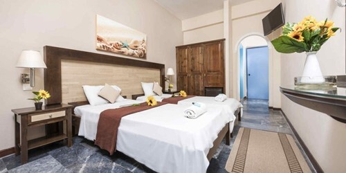 Twin / Double Room Land View