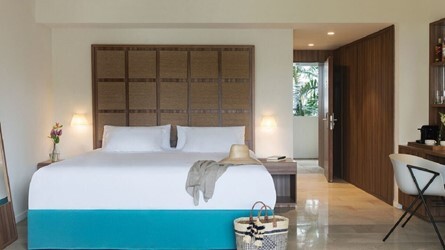 Junior Swim-Up Suite