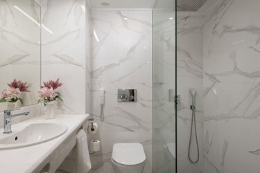 Double Room Pool or Garden View