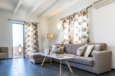 Junior Suite Open-Air Jacuzzi Panoramic & Sea View