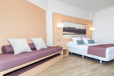 Twin Room With Balcony