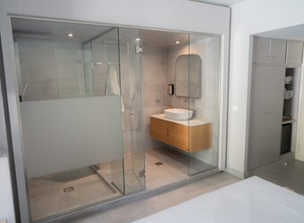 Junior Suite Swim Up