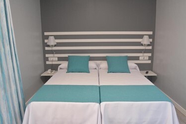 Deluxe Studio