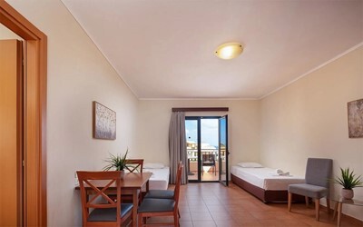 One Bedroom Apartment Sea View