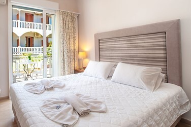 Double Room Standard with Garden View