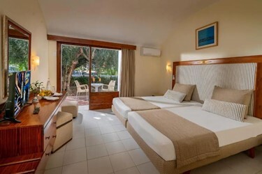 Bungalow Room