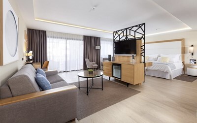 TWIN with Balcony, Deluxe, Lateral Sea View