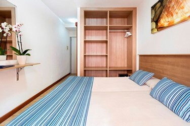 Dbl (2Ad) with Balcony