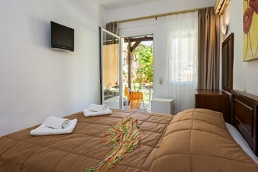 Room Triple Garden view