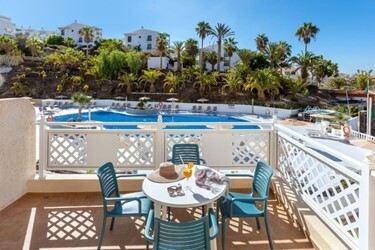 Pool View Suite with Kitchen