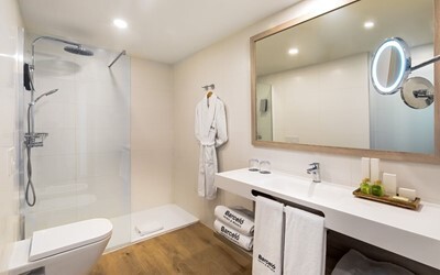 Deluxe Balcony or Terrace, Superior Sea View