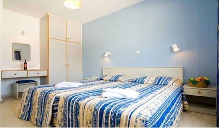 One Bedroom Apartment Inland View