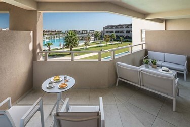 Family Suite Pool View