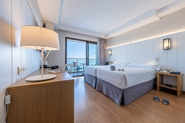 Select Room