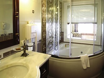 Junior Suite Rooms