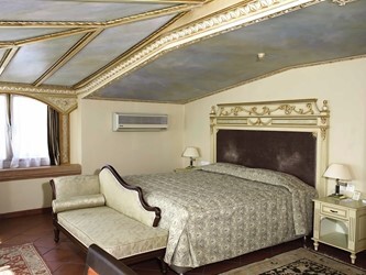 Junior Suite Rooms
