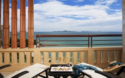 Premium Deluxe Ocean Facing