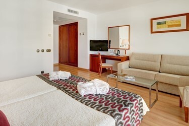 Junior Suite Side Sea View