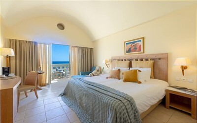 Twin/Double Beach Front