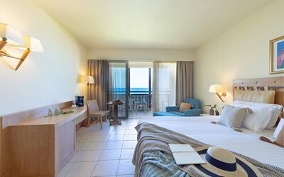 Twin/Double Beach Front