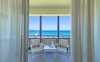 Twin/Double Beach Front