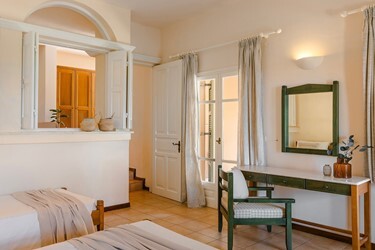 Family Room 1 BedRoom with Garden View