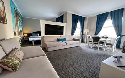 Diplomatic Suite Pool View