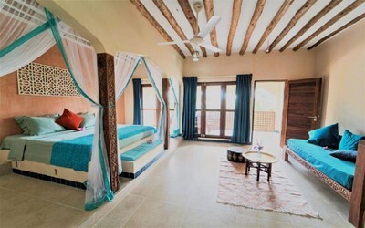 Superior Theme Room