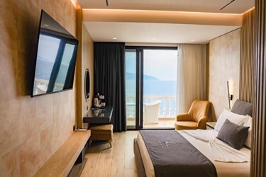 Deluxe Sea View