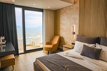 Deluxe Sea View