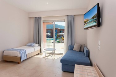 Room Superior with Sliding Door Building B