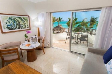 Junior suite ocean front premium
