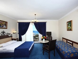 Family Room Land View