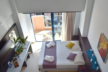Maisonette Side Sea View