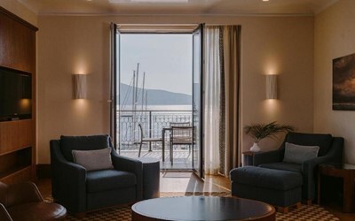 Suite 2 Bedroom