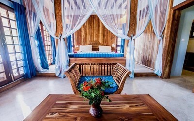 Pool Bungalow