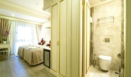 Two Connecting Double Rooms