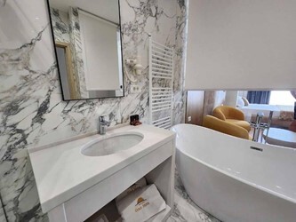 Deluxe Double Sea View with balcony