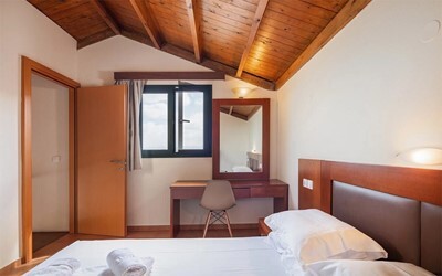 One Bedroom Apartment Split Level with Mountain View