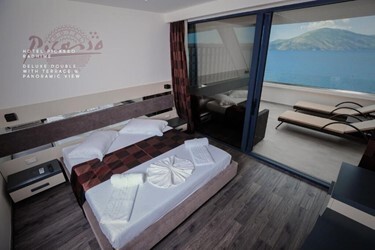 Deluxe Double with Terrace