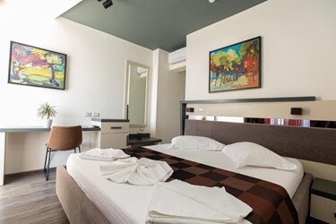 Deluxe Double with Terrace