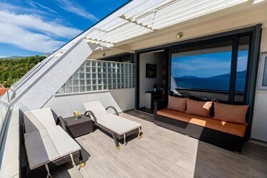 Deluxe Double with Terrace