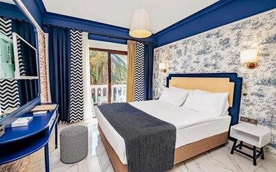 Villa Family Room (One Room)